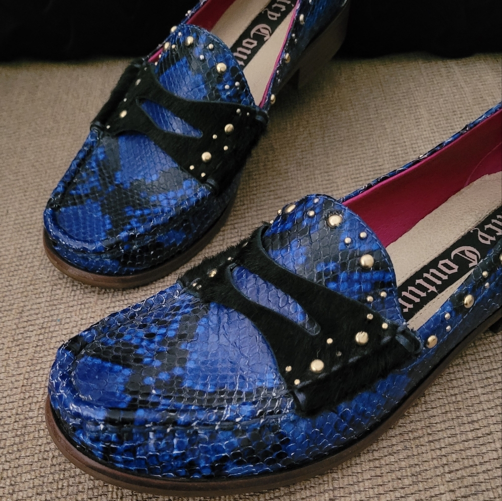 JUICY COUTURE BLUE STUDDED GENUINE CALF FUR SNAKE PRINT LOAFERS
